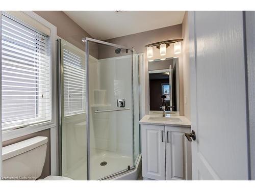 3084 Tillmann Road, London, ON - Indoor Photo Showing Bathroom