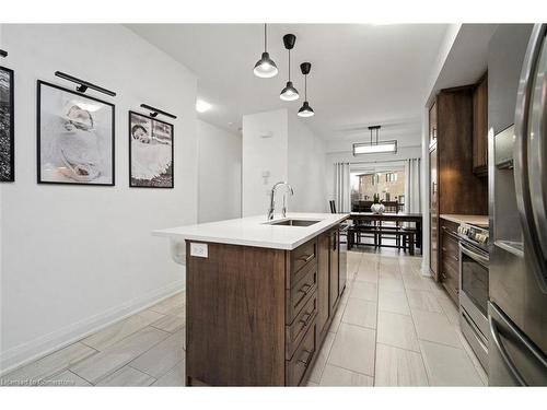 36 Briar Court, Georgetown, ON - Indoor Photo Showing Kitchen With Upgraded Kitchen