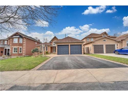 85 Cityview Circle, Barrie, ON - Outdoor With Facade