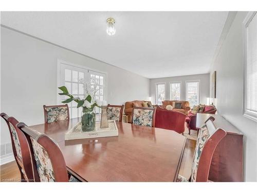 85 Cityview Circle, Barrie, ON - Indoor Photo Showing Dining Room