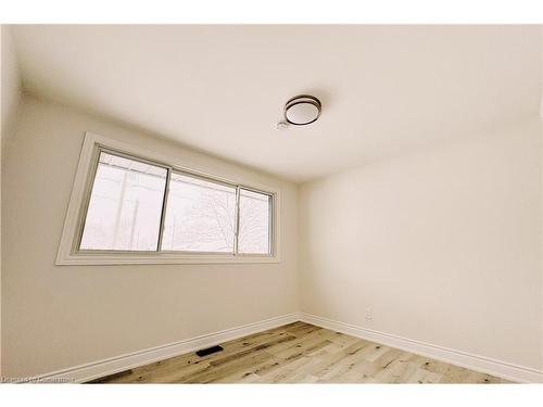 195 Merlin Crescent, London, ON - Indoor Photo Showing Other Room