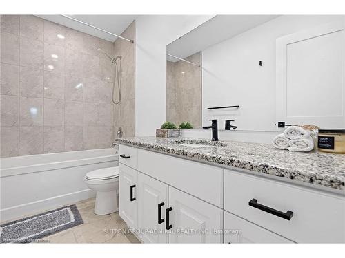 1026 Wright Drive, Midland, ON - Indoor Photo Showing Bathroom