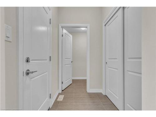 109 Alicia Crescent, Thorold, ON - Indoor Photo Showing Other Room