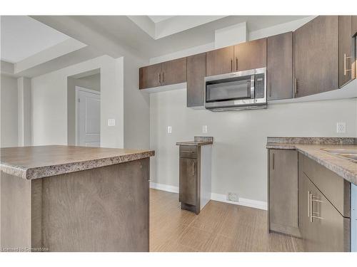 109 Alicia Crescent, Thorold, ON - Indoor Photo Showing Kitchen