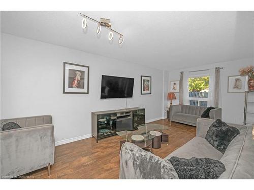 25 Westvillage Drive, Hamilton, ON - Indoor Photo Showing Living Room