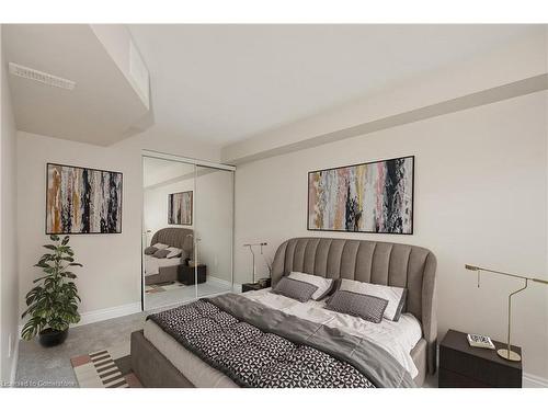 B-23 Chester Street, Oakville, ON - Indoor Photo Showing Bedroom