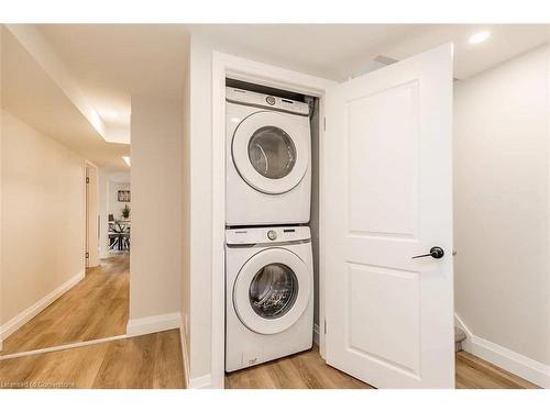 Bsmt-88 Luxury Avenue, Bradford, ON - Indoor Photo Showing Laundry Room