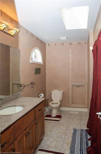 199 Garden Path, Chatham, ON - Indoor Photo Showing Bathroom