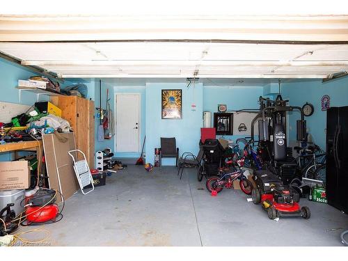 199 Garden Path, Chatham, ON - Indoor Photo Showing Garage