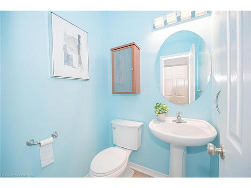 319 Robert Ferrie Drive, Kitchener, ON - Indoor Photo Showing Bathroom