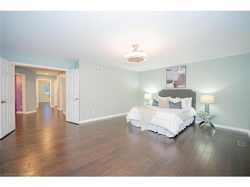 319 Robert Ferrie Drive, Kitchener, ON - Indoor Photo Showing Bedroom