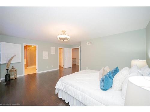 319 Robert Ferrie Drive, Kitchener, ON - Indoor Photo Showing Bedroom