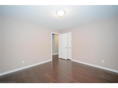 319 Robert Ferrie Drive, Kitchener, ON - Indoor Photo Showing Other Room