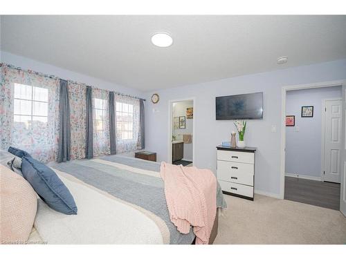 51 Burgess Crescent, Brantford, ON - Indoor Photo Showing Bedroom