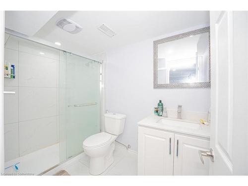 51 Burgess Crescent, Brantford, ON - Indoor Photo Showing Bathroom