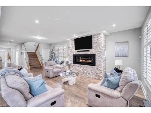 958 Beach Boulevard, Hamilton, ON - Indoor Photo Showing Living Room With Fireplace