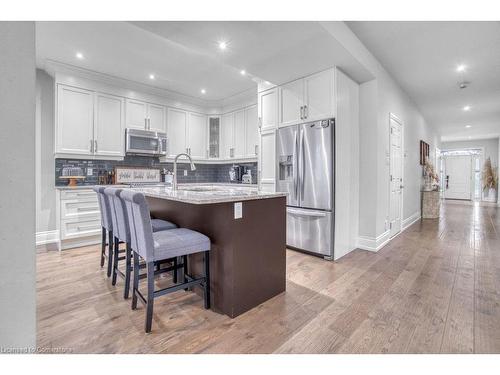 958 Beach Boulevard, Hamilton, ON - Indoor Photo Showing Kitchen With Stainless Steel Kitchen With Upgraded Kitchen