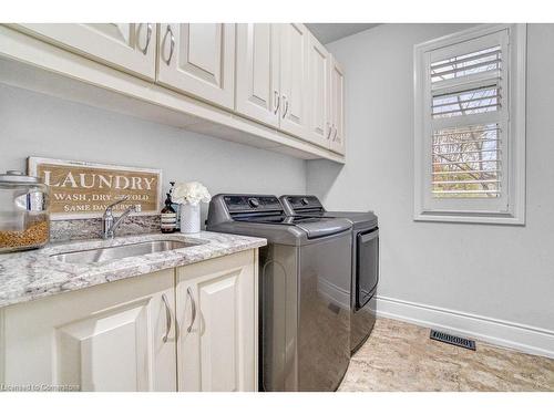 958 Beach Boulevard, Hamilton, ON - Indoor Photo Showing Laundry Room