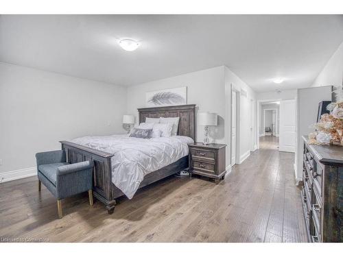 958 Beach Boulevard, Hamilton, ON - Indoor Photo Showing Bedroom