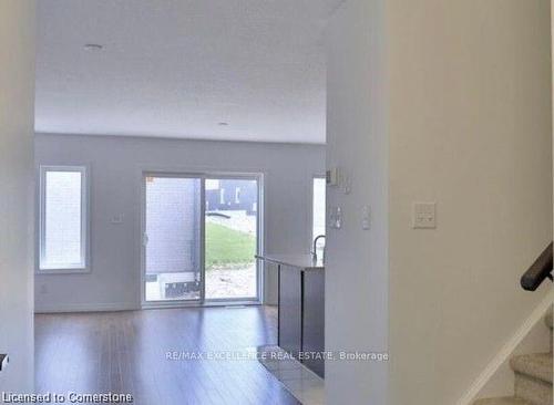 7 Pony Way, Kitchener, ON - Indoor Photo Showing Other Room