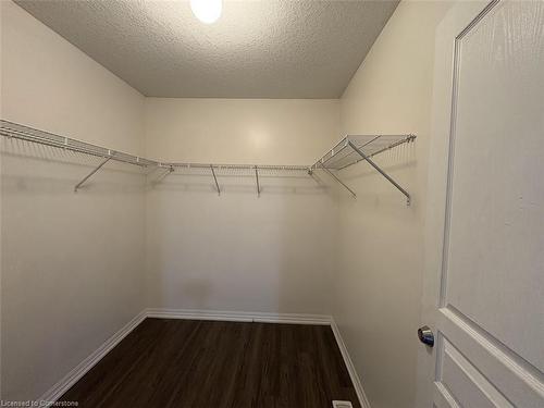 128 South Creek Drive, Kitchener, ON - Indoor With Storage