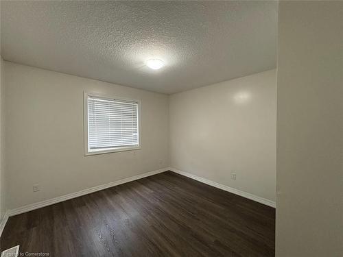 128 South Creek Drive, Kitchener, ON - Indoor Photo Showing Other Room