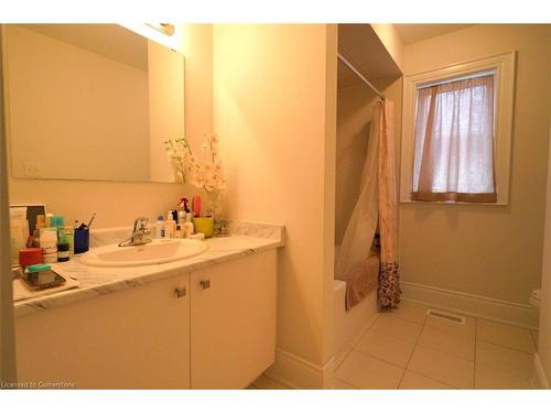 955 Wrenwood Drive Drive, Oshawa, ON - Indoor Photo Showing Bathroom