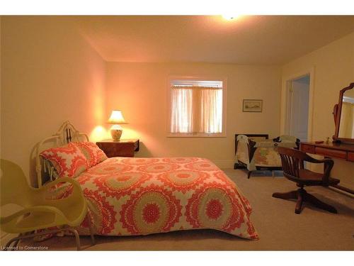 955 Wrenwood Drive Drive, Oshawa, ON - Indoor Photo Showing Bedroom