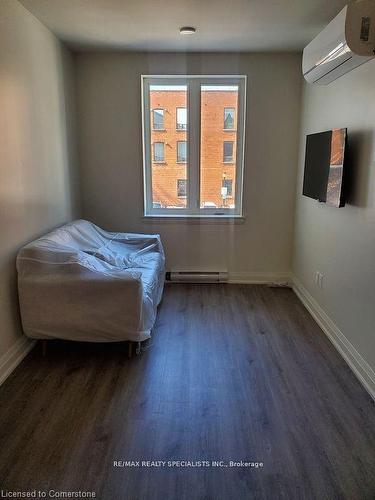 201-307 King Street E, Hamilton, ON - Indoor Photo Showing Bedroom