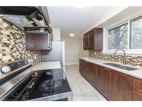 49-1310 Fieldlight Boulevard, Pickering, ON - Indoor Photo Showing Kitchen With Double Sink