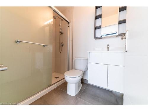 2214-60 Fredrick Street, Kitchener, ON - Indoor Photo Showing Bathroom