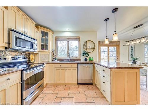 2892 Arlington Drive, Oakville, ON - Indoor Photo Showing Kitchen With Double Sink