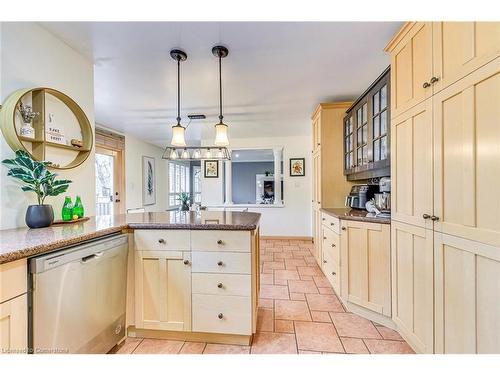 2892 Arlington Drive, Oakville, ON - Indoor Photo Showing Kitchen With Double Sink