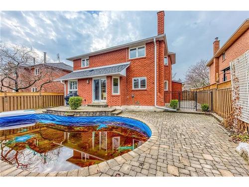 2892 Arlington Drive, Oakville, ON - Outdoor