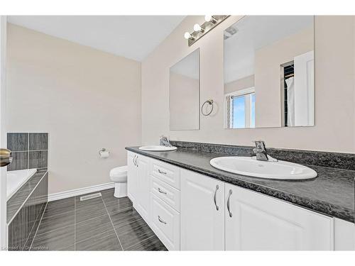 63 Todd Crescent, Dundalk, ON - Indoor Photo Showing Bathroom