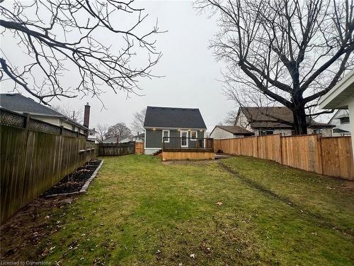 6077 Collins Drive, Niagara Falls, ON - Outdoor With Backyard