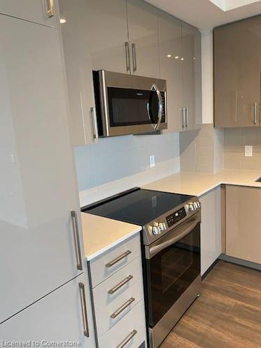 510-2450 Old Bronte Road, Oakville, ON - Indoor Photo Showing Kitchen