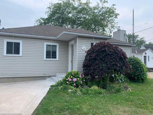 Main-24 Manor Road, St. Catharines, ON - Outdoor