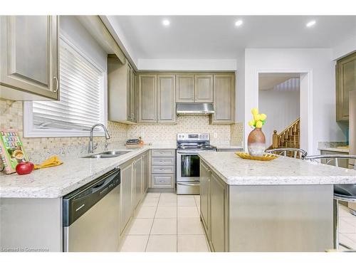 199 Mcknight Avenue, Waterdown, ON - Indoor Photo Showing Kitchen With Double Sink With Upgraded Kitchen