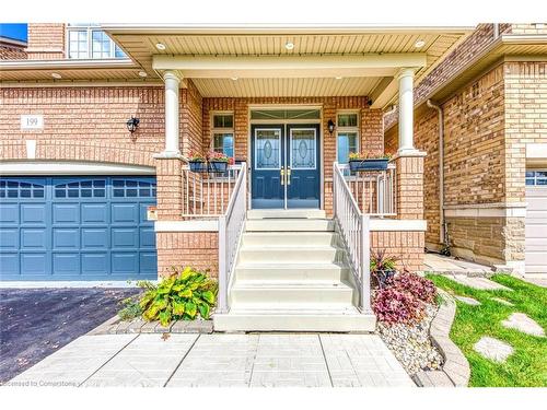 199 Mcknight Avenue, Waterdown, ON - Outdoor