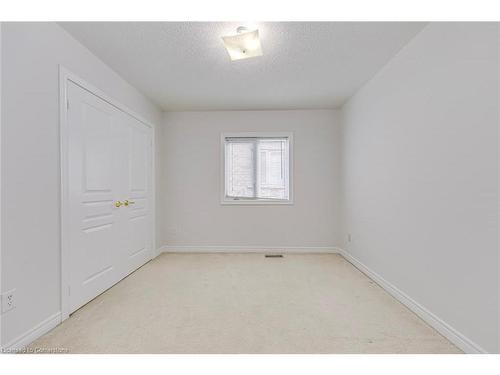 199 Mcknight Avenue, Waterdown, ON - Indoor Photo Showing Other Room