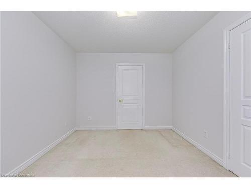 199 Mcknight Avenue, Waterdown, ON - Indoor Photo Showing Other Room