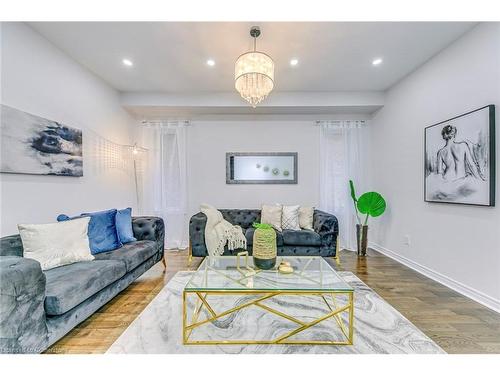 199 Mcknight Avenue, Waterdown, ON - Indoor Photo Showing Living Room