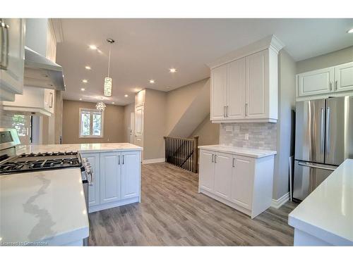 A-58 Bellhaven Road, Toronto, ON - Indoor Photo Showing Kitchen With Upgraded Kitchen