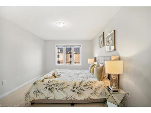 4122 Palermo Common, Burlington, ON - Indoor Photo Showing Bedroom