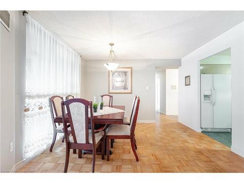 706-50 Elm Drive E, Mississauga, ON - Indoor Photo Showing Dining Room