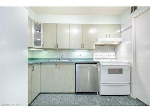 706-50 Elm Drive E, Mississauga, ON - Indoor Photo Showing Kitchen