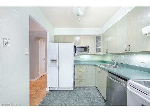 706-50 Elm Drive E, Mississauga, ON - Indoor Photo Showing Kitchen With Double Sink