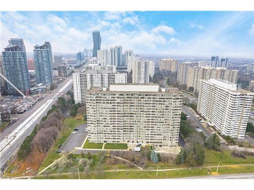 706-50 Elm Drive E, Mississauga, ON - Outdoor With View