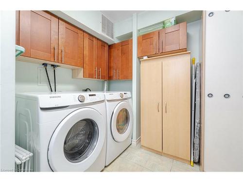 706-50 Elm Drive E, Mississauga, ON - Indoor Photo Showing Laundry Room